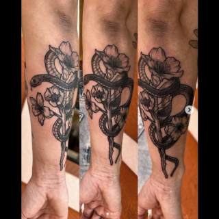 Tattoo: flower